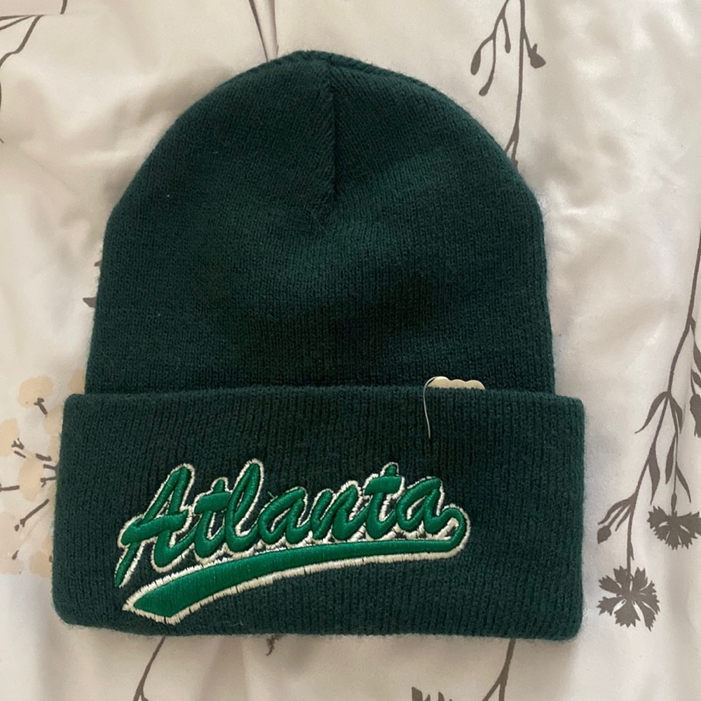 Atlanta green stitching letters acrylic knitted beanie cap last one! Brand new